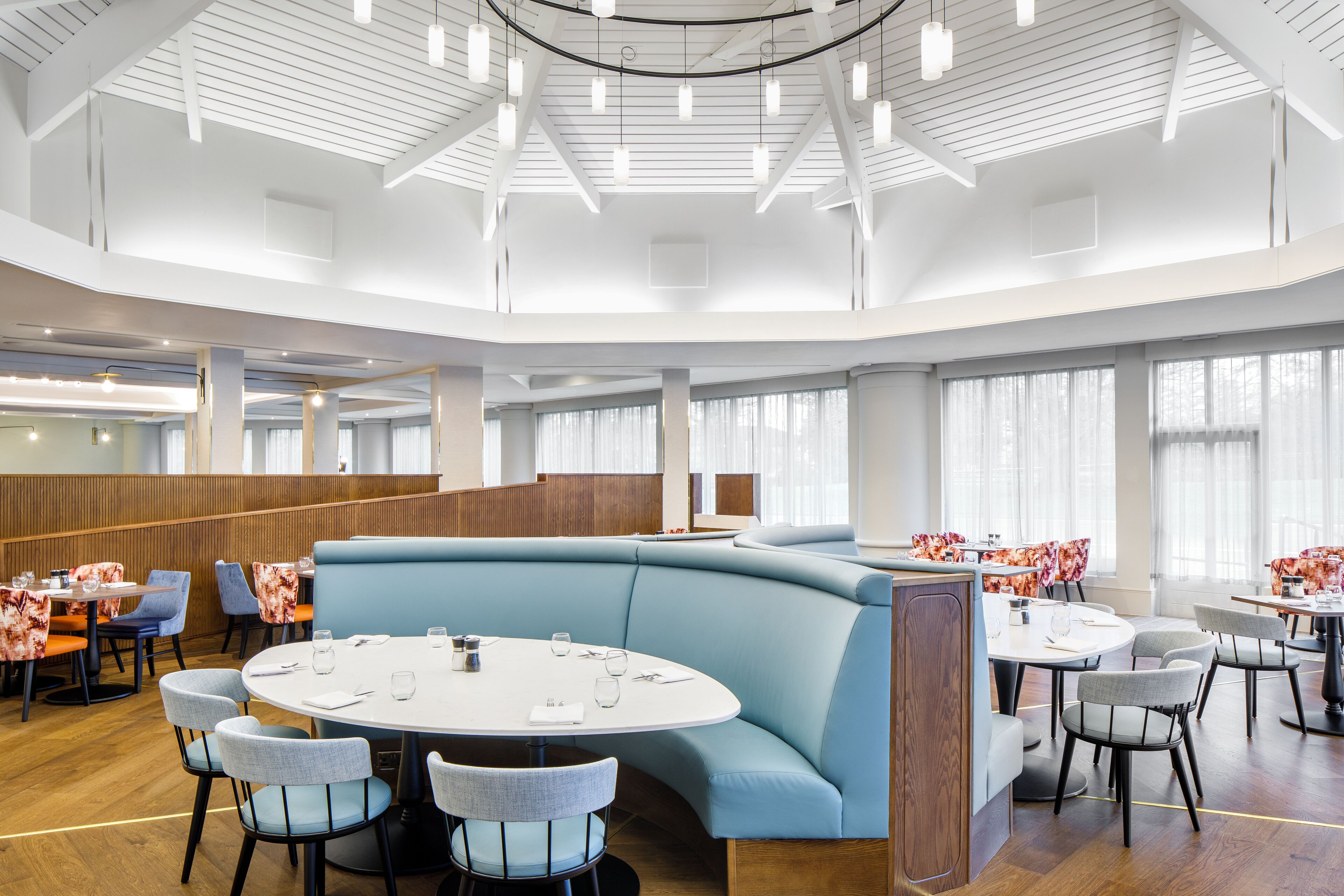 Breakfast, lunch and dinner served