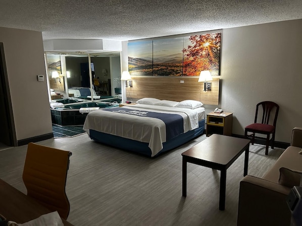 Studio Suite, 1 King Bed, Non Smoking - Days Inn by Wyndham Dahlonega University Area (Dahlonega)