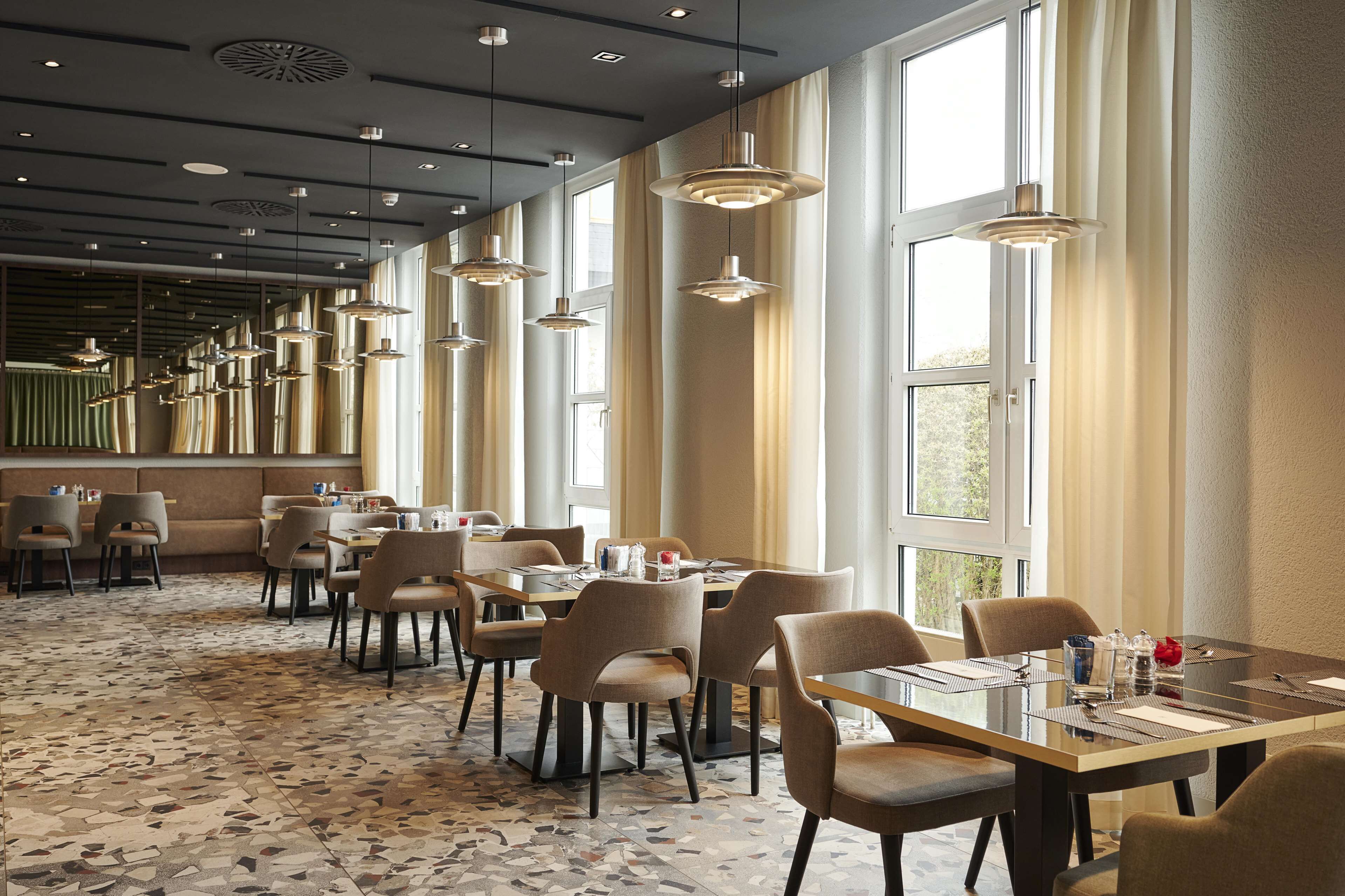 daily buffet breakfast for a fee