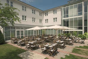 Bar (on property) - NH Frankfurt Airport (Kelsterbach)