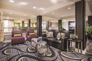 Interior - La Quinta Inn Bellevue Kirkland (Kirkland)