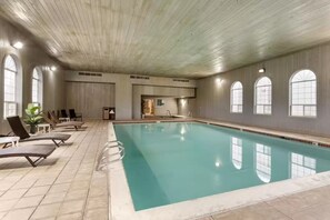 Piscine intérieure