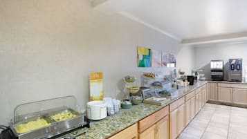 Free daily continental breakfast