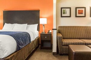 Escritorio, tabla de planchar con plancha y cunas