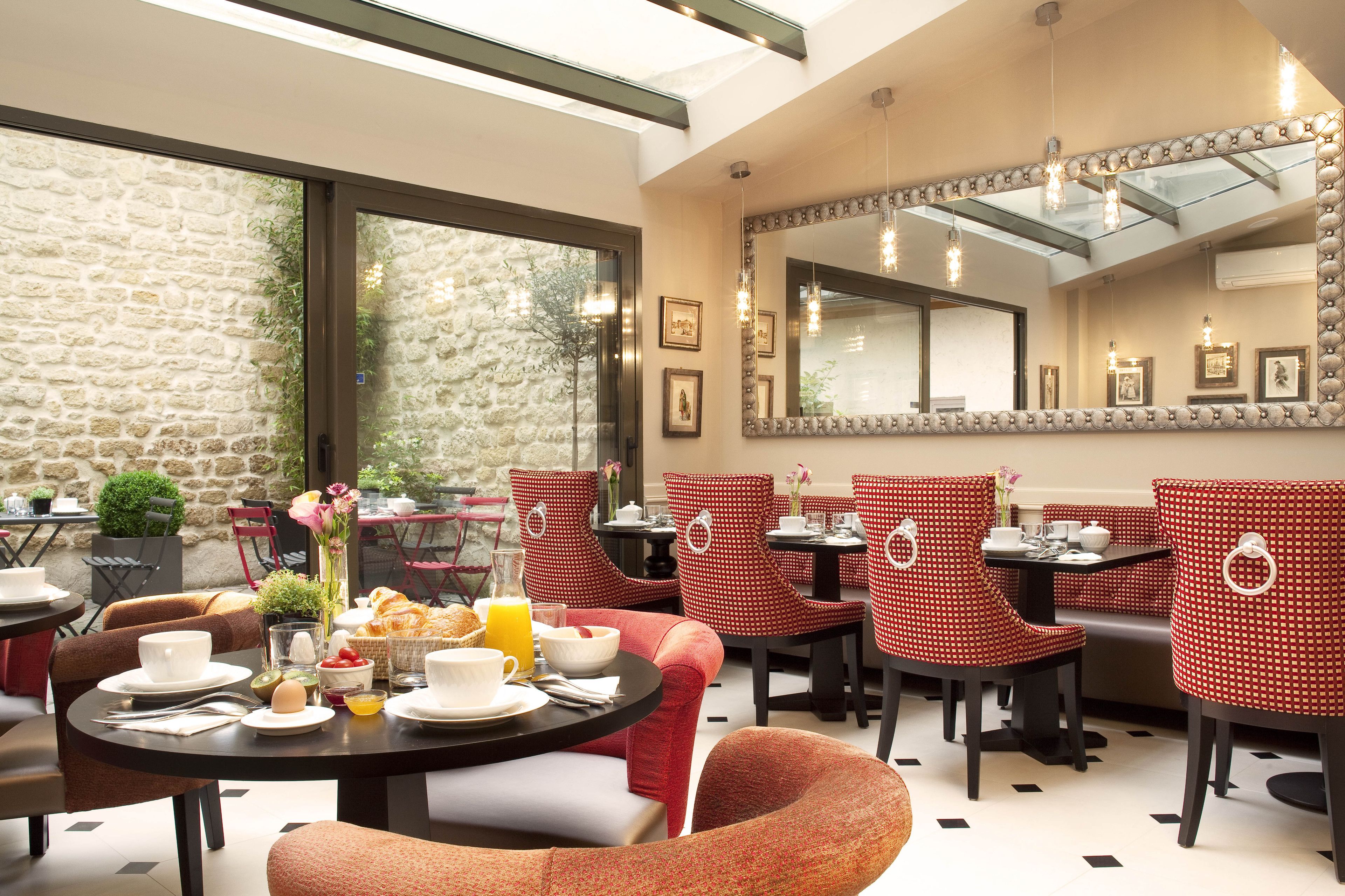 daily buffet breakfast (eur 15 per person)