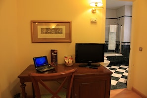 Chambre Standard, 2 lits une place | Literie de qualité supérieure, minibar, coffres-forts dans les chambres