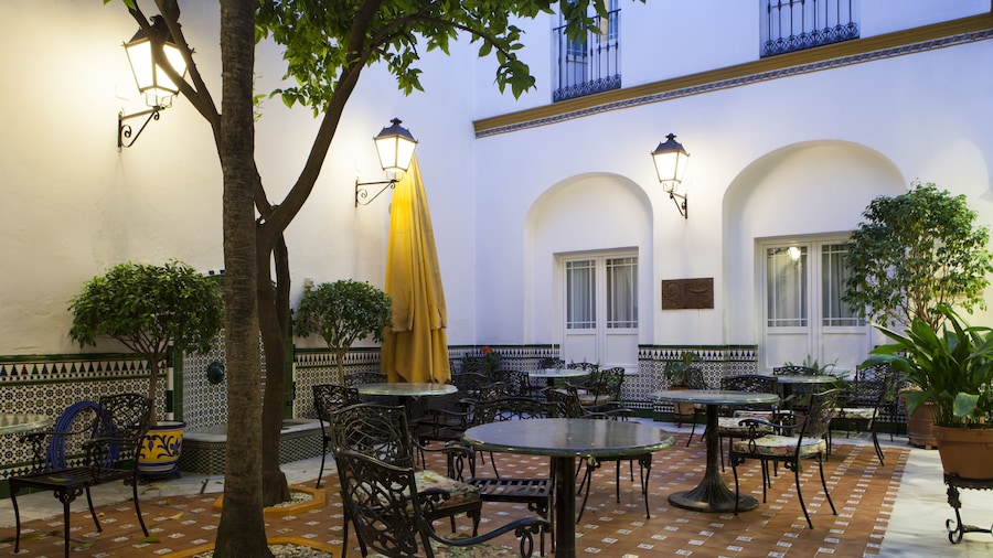 Hotel Cervantes