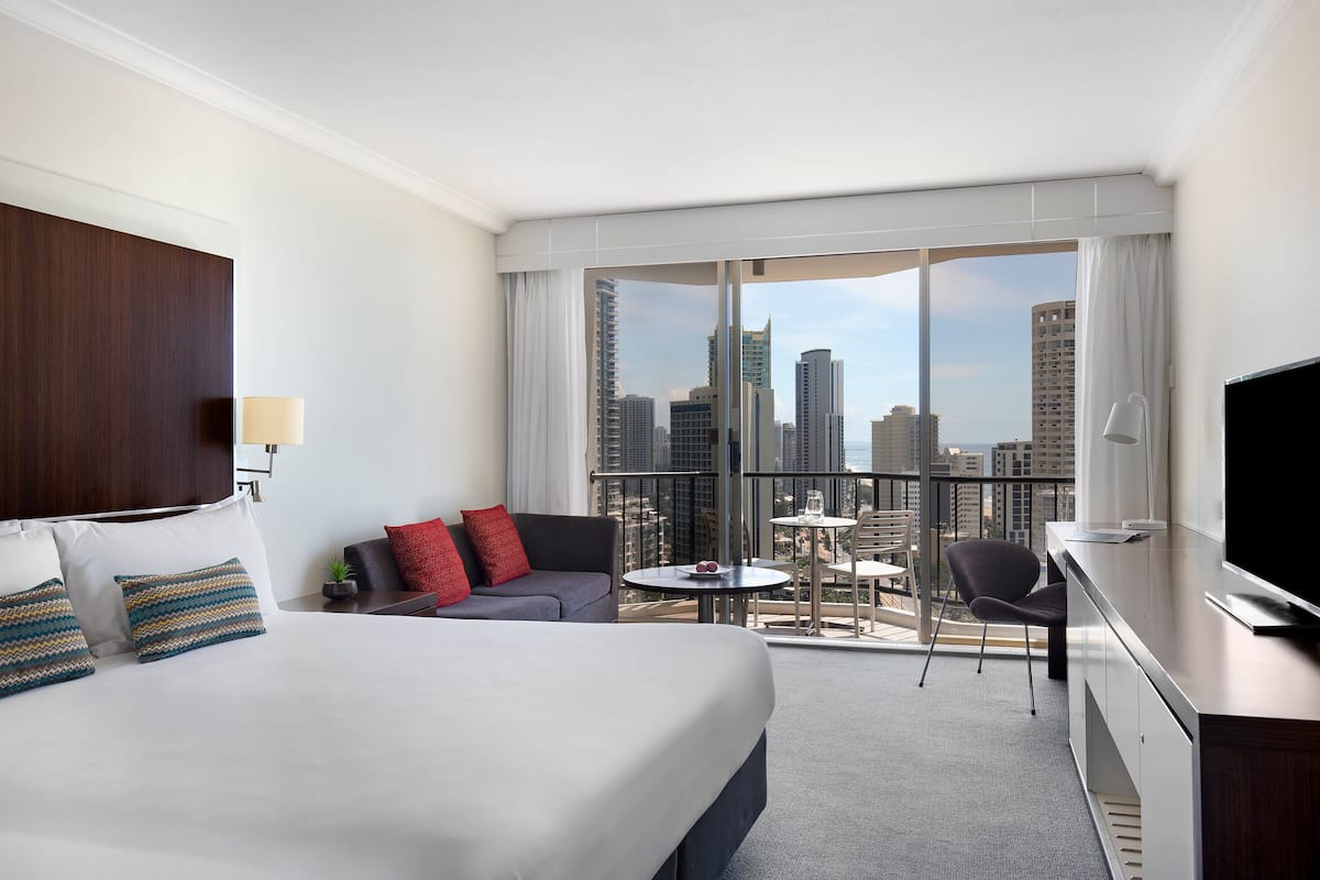 1 bedroom, in-room safe, desk, blackout curtains