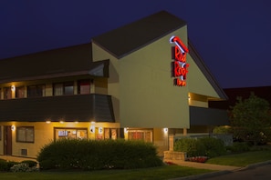 Exterior - Red Roof Inn Dayton North Airport (Dayton)