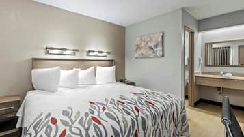 Desk, blackout drapes, free WiFi, bed sheets