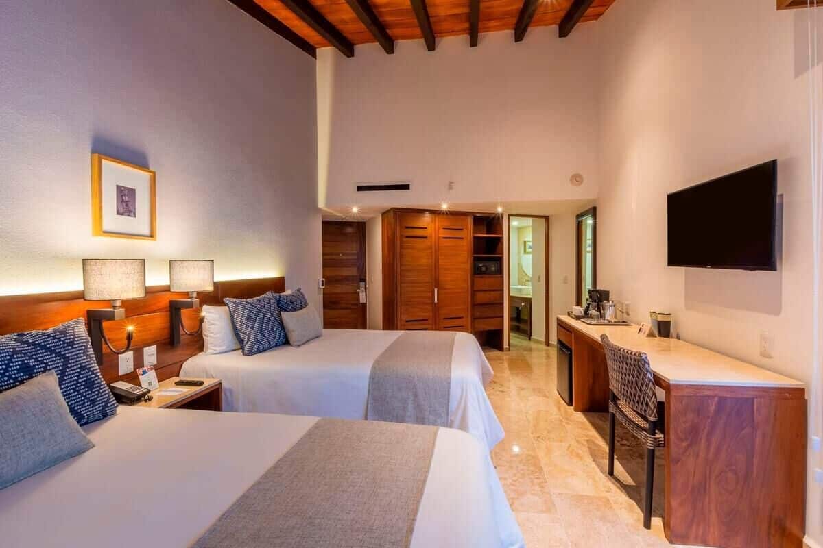 Couette en duvet d'oie, minibar, coffres-forts dans les chambres