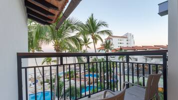 Quang cảnh từ phòng