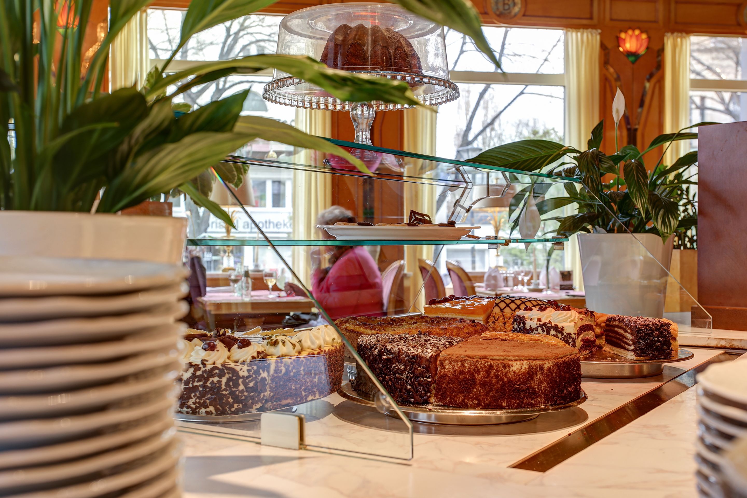 3 restaurants, spécialités Cuisine internationale