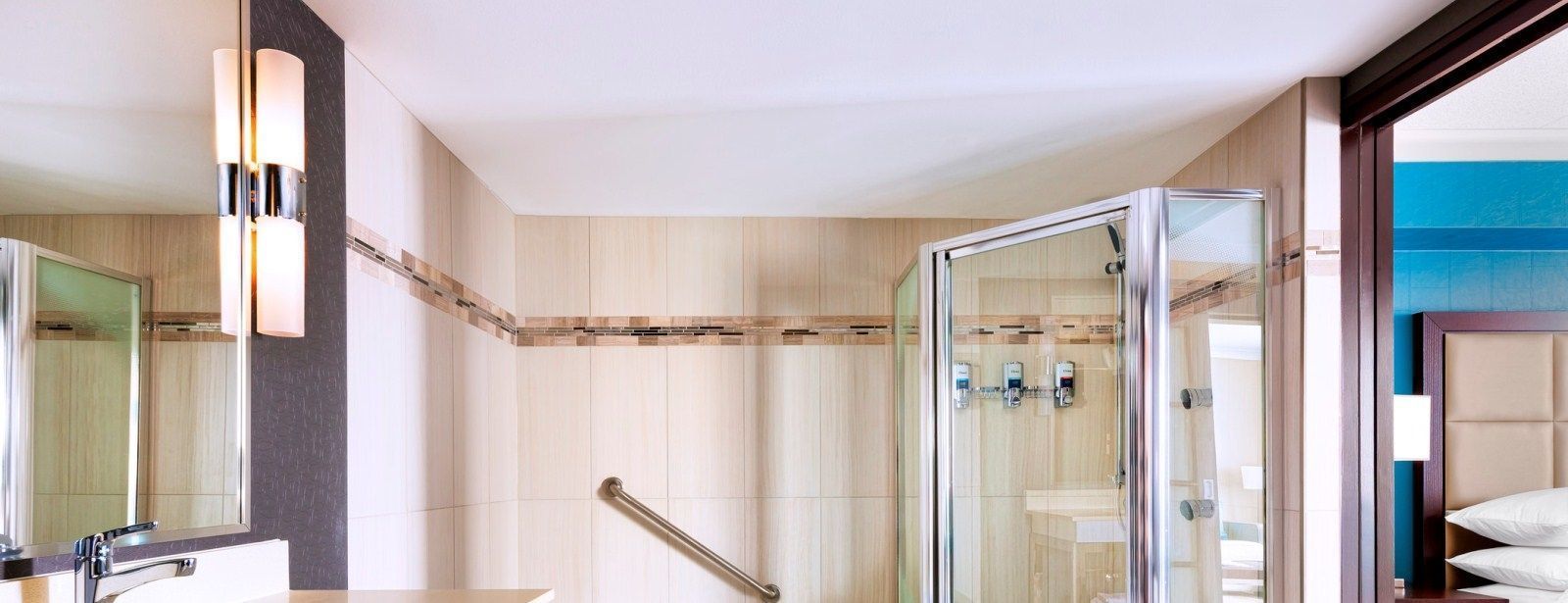 suite | 1 bedroom, premium bedding, in-room safe, desk