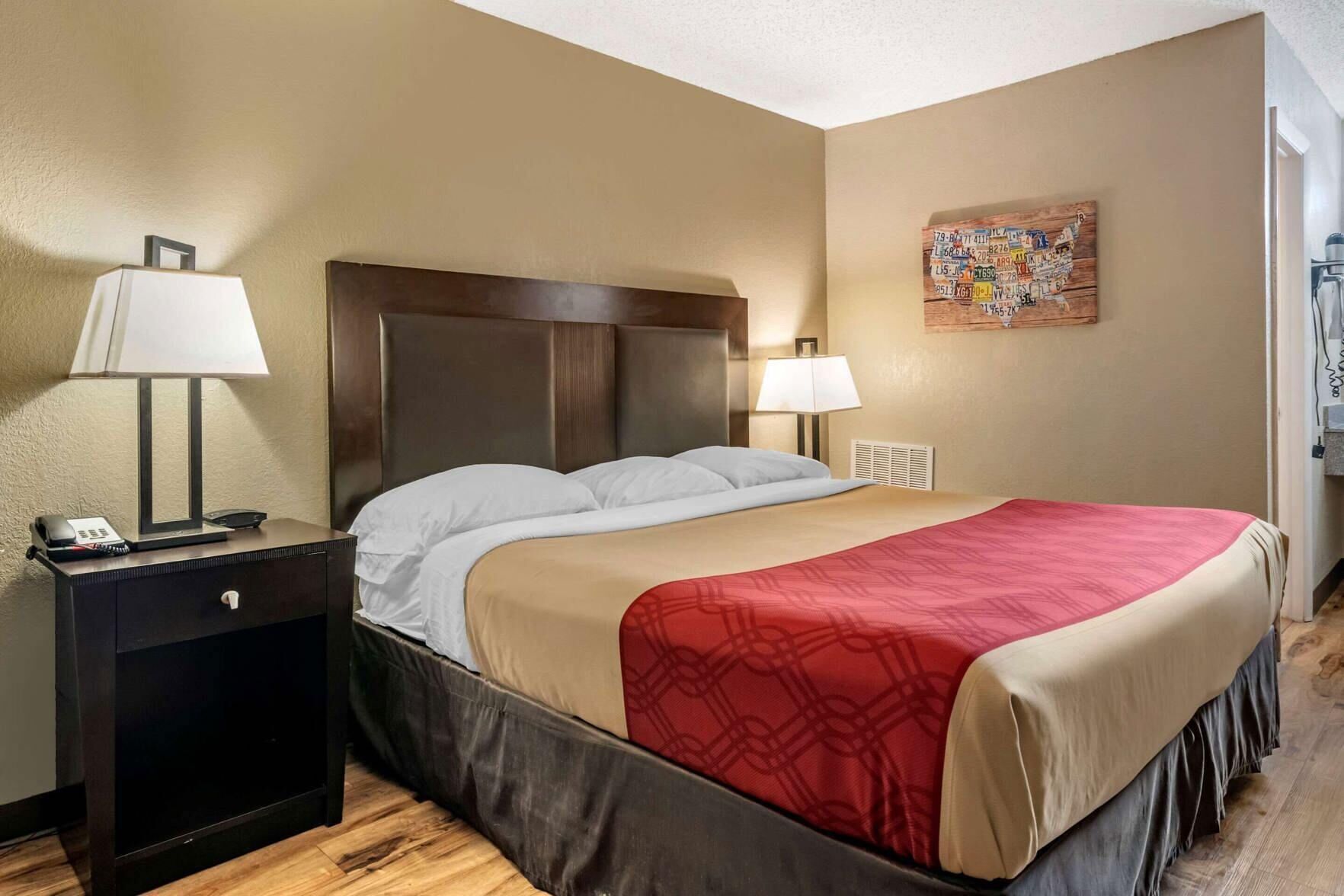 Free WiFi, bed sheets