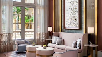 3 bars, bar en bord de piscine