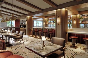 TĂ€gliches FrĂŒhstĂŒcksbuffet gegen GebĂŒhr