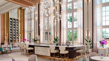 3 bars/lounges, poolside bar