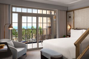 Suite, 1 habitación, balcón | Sábanas de algodón egipcio y ropa de cama de alta calidad
