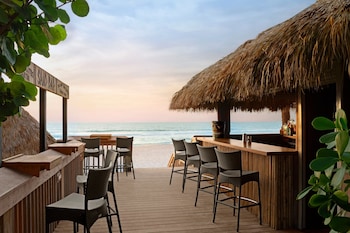 3 bars/lounges, poolside bar at The Ritz-Carlton, Naples