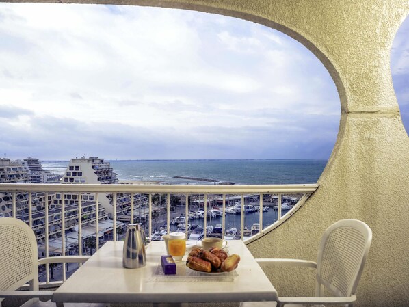 Classic Twin Room, 2 Single Beds, Sea View
