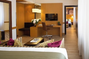 Family Room, Connecting Rooms | Premium bedding, minibar, in-room safe, desk