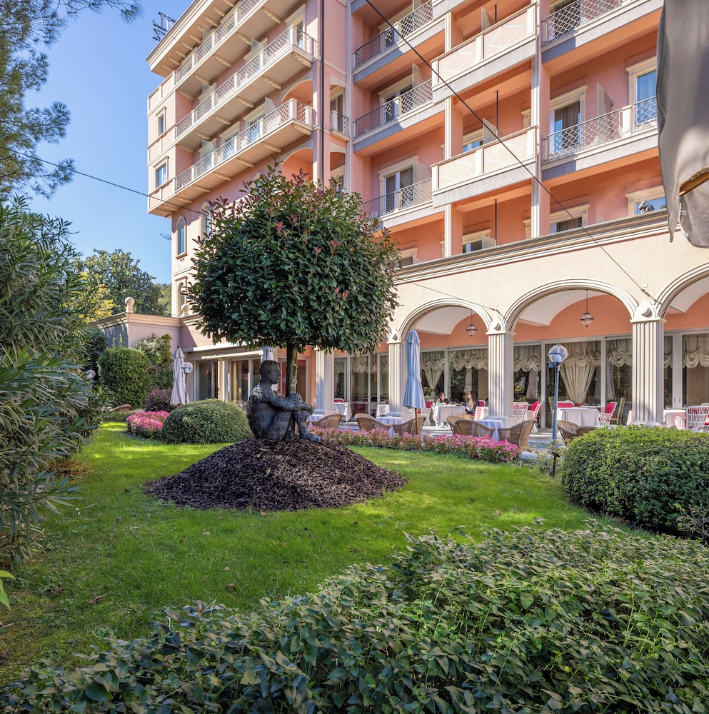 Hotel De La Paix Lugano by null