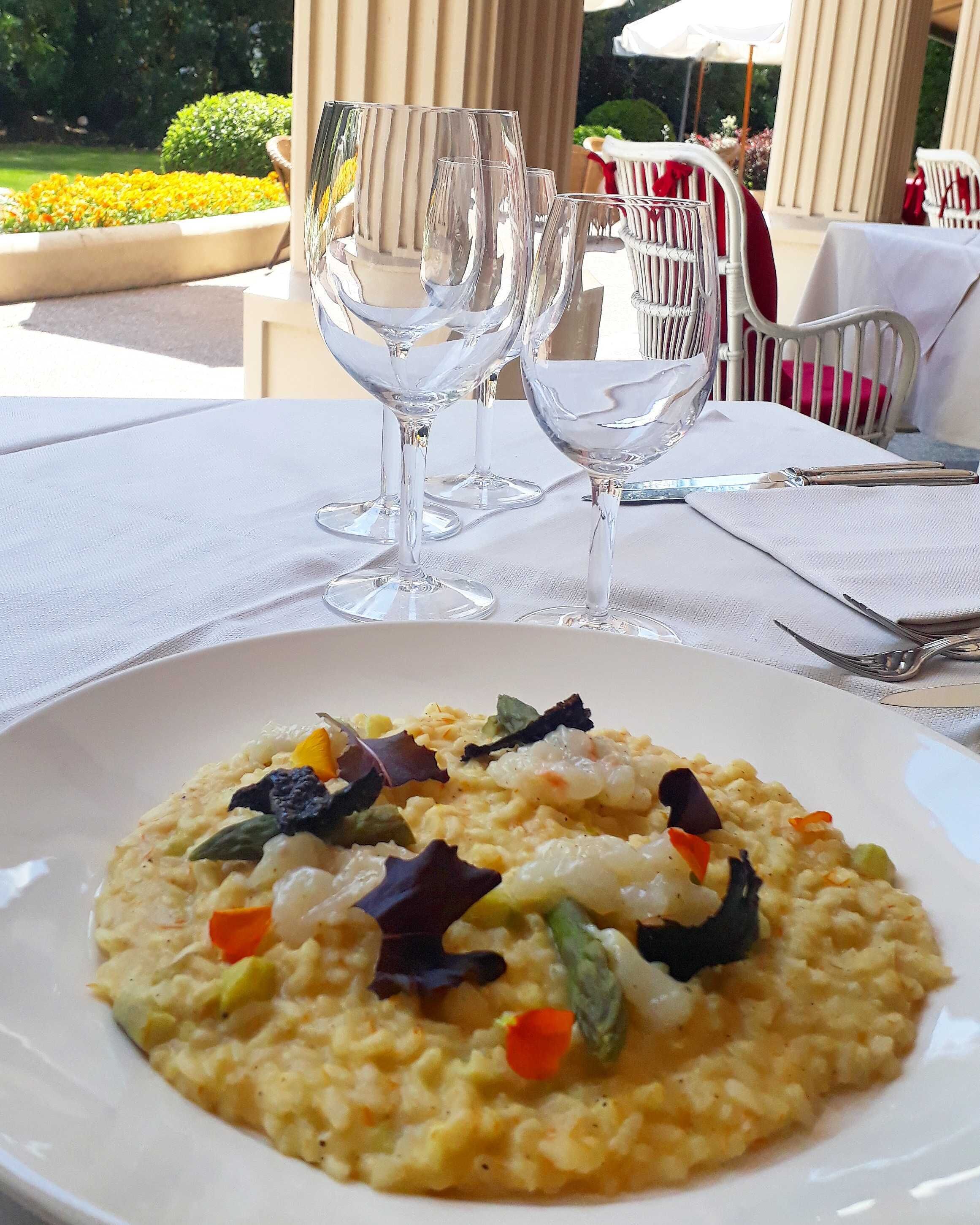 breakfast served, pool views