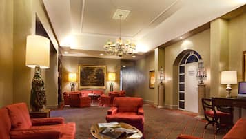 Sala de estar en el lobby
