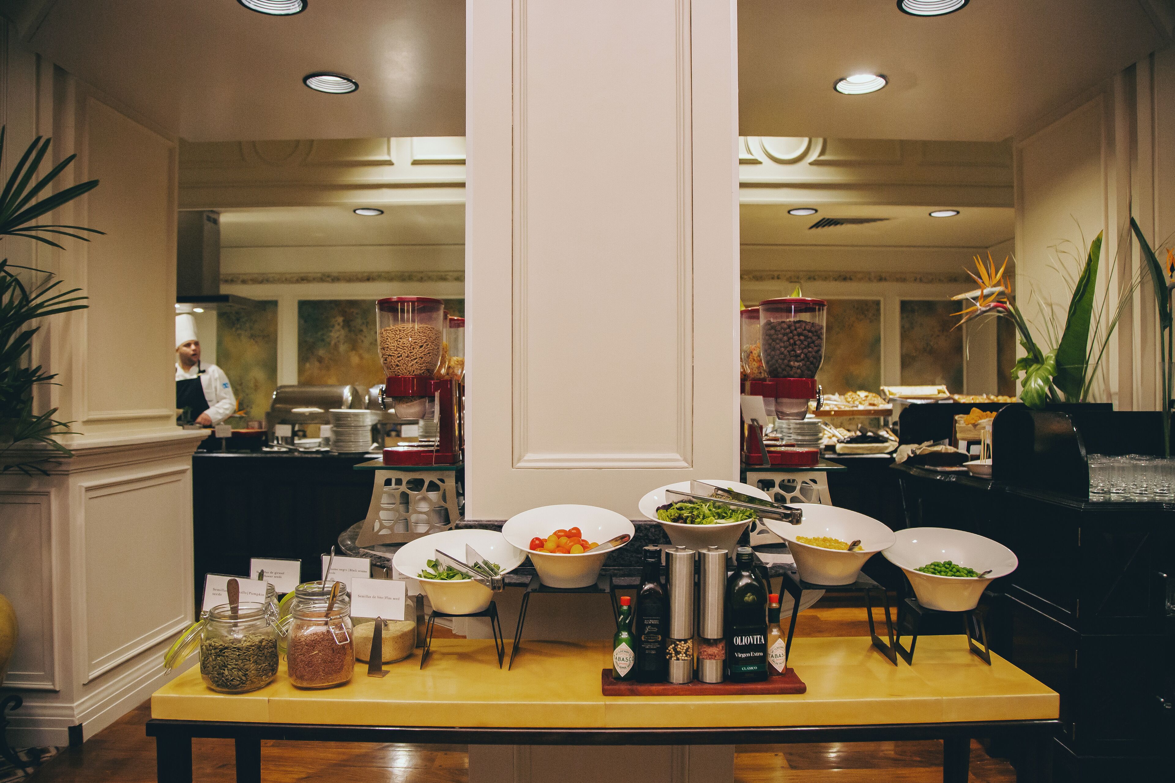 Daily buffet breakfast for a fee