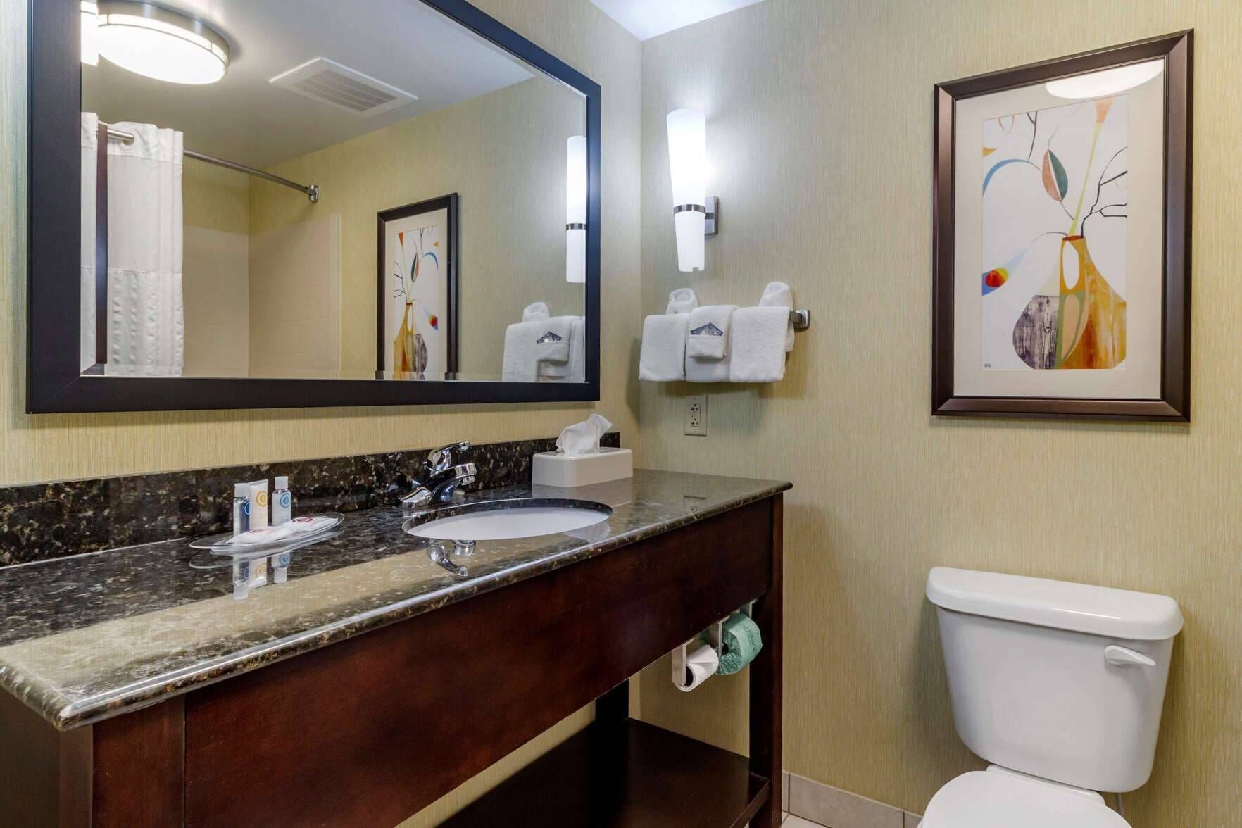 Bathroom | Free toiletries, hair dryer, towels, soap