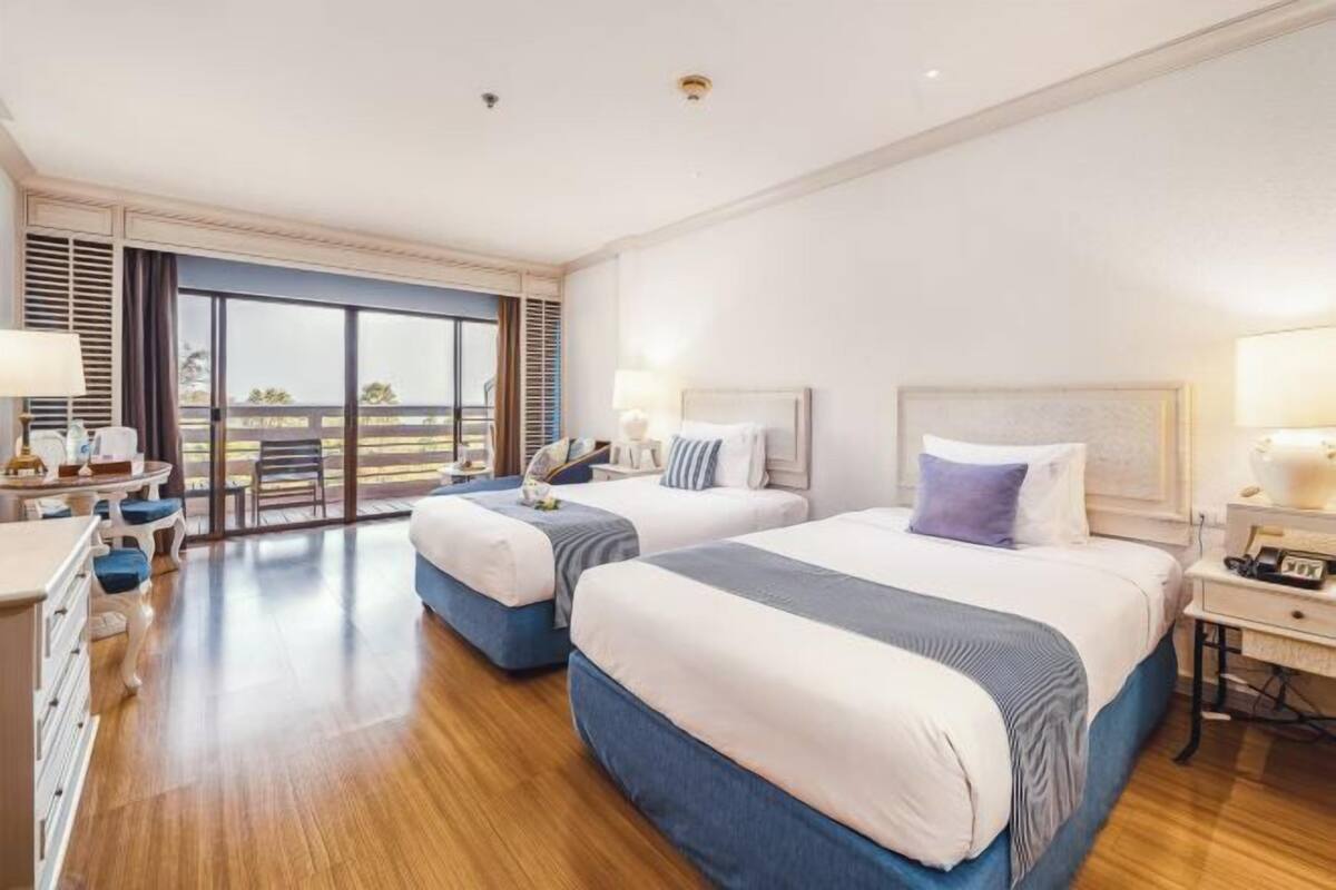 In-room safe, desk, blackout drapes, iron/ironing board (on request)