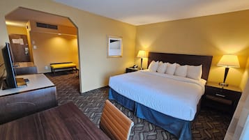 Deluxe Suite, 1 King Bed with Sofa bed, Non Smoking | Individually decorated, individually furnished, desk, laptop workspace