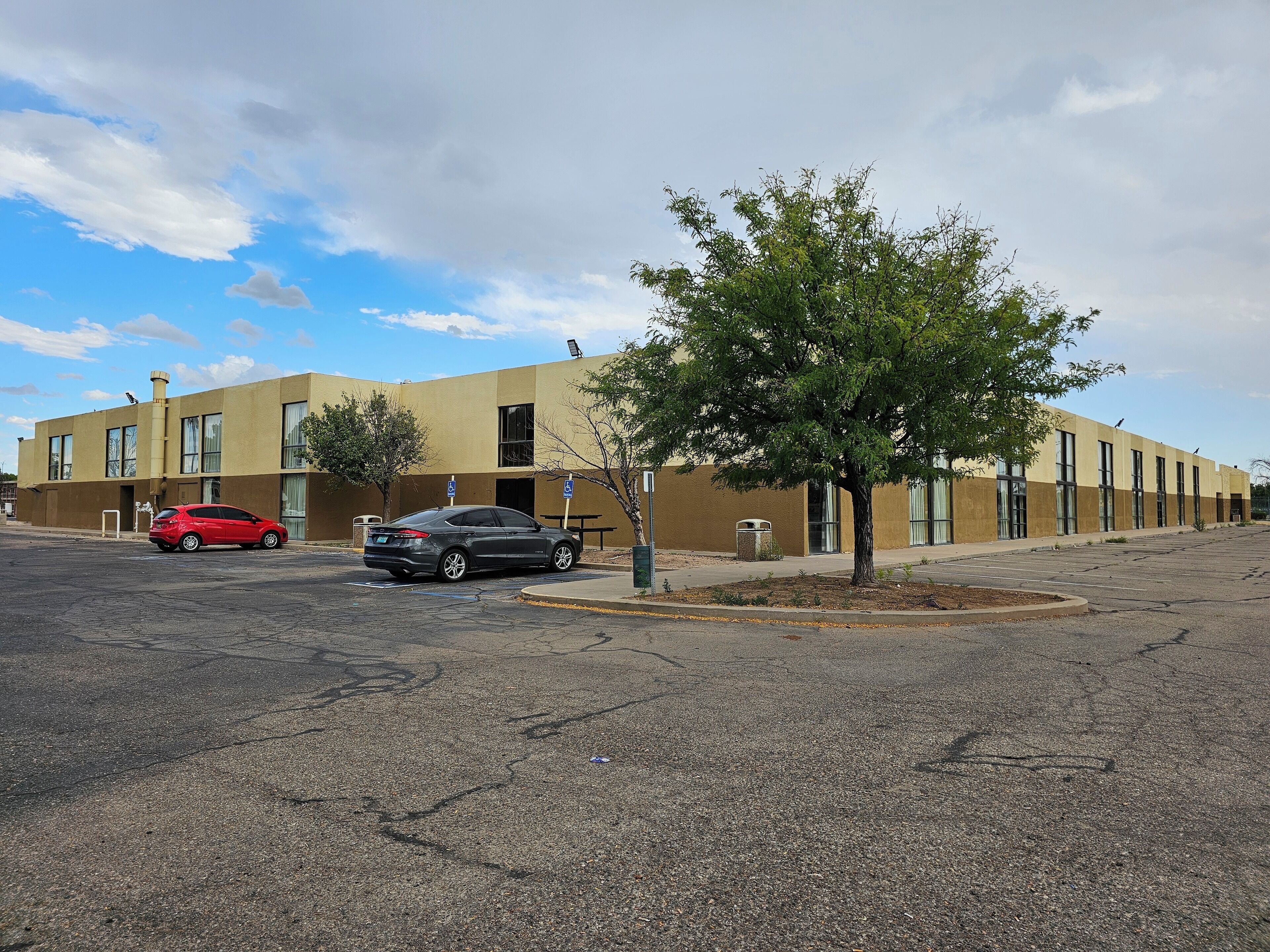 Photo - Clarion Inn & Suites Roswell