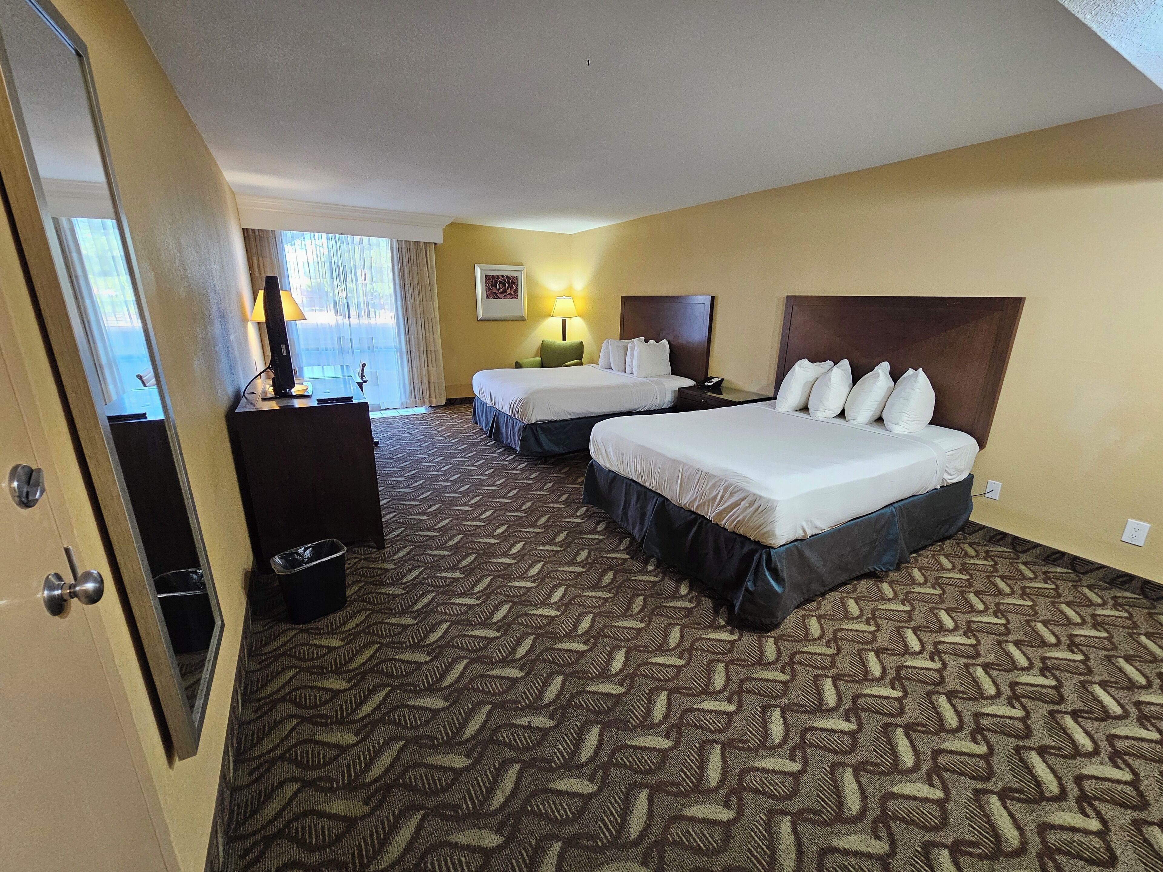 Photo - Clarion Inn & Suites Roswell