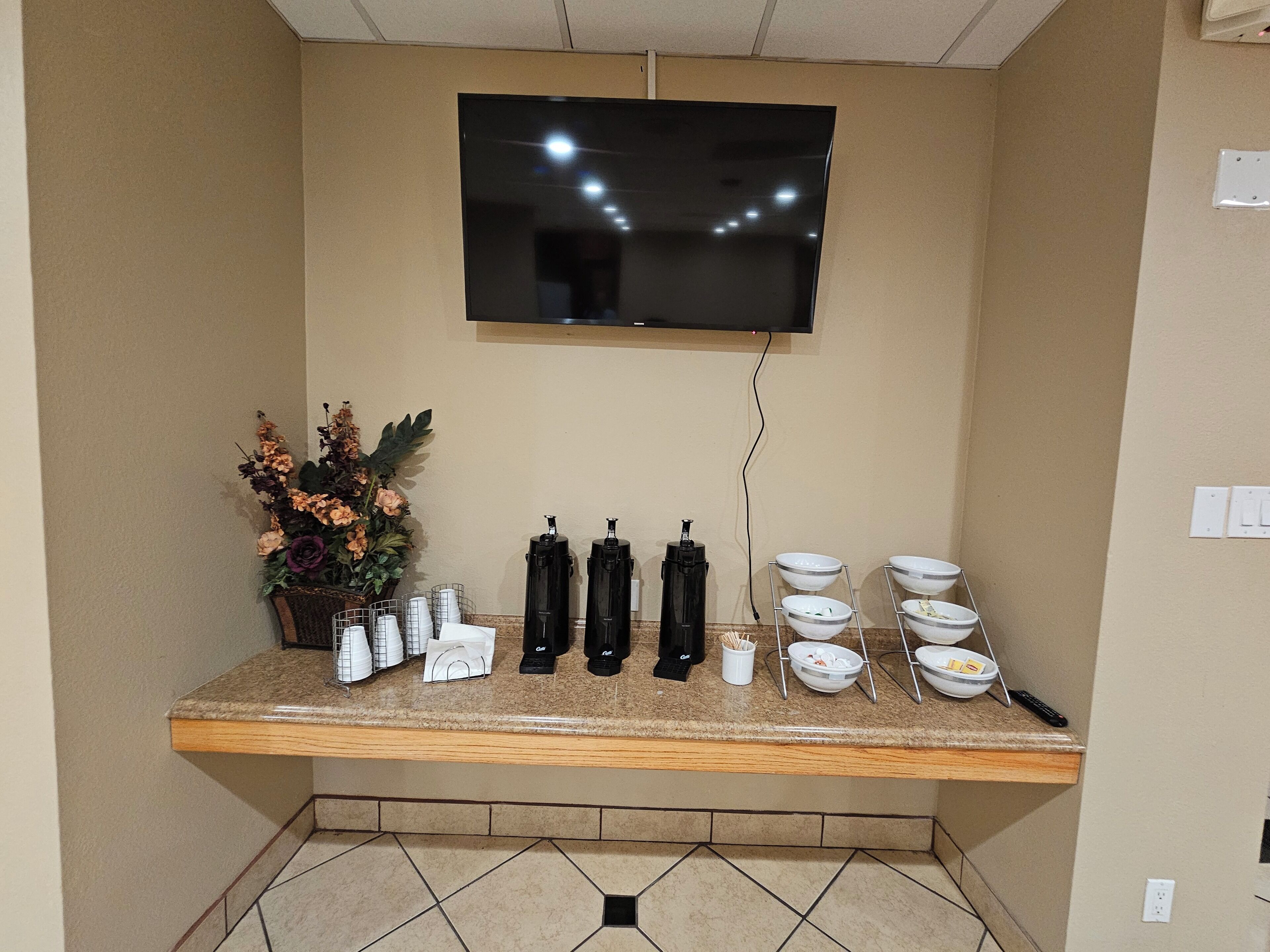 Photo - Clarion Inn & Suites Roswell