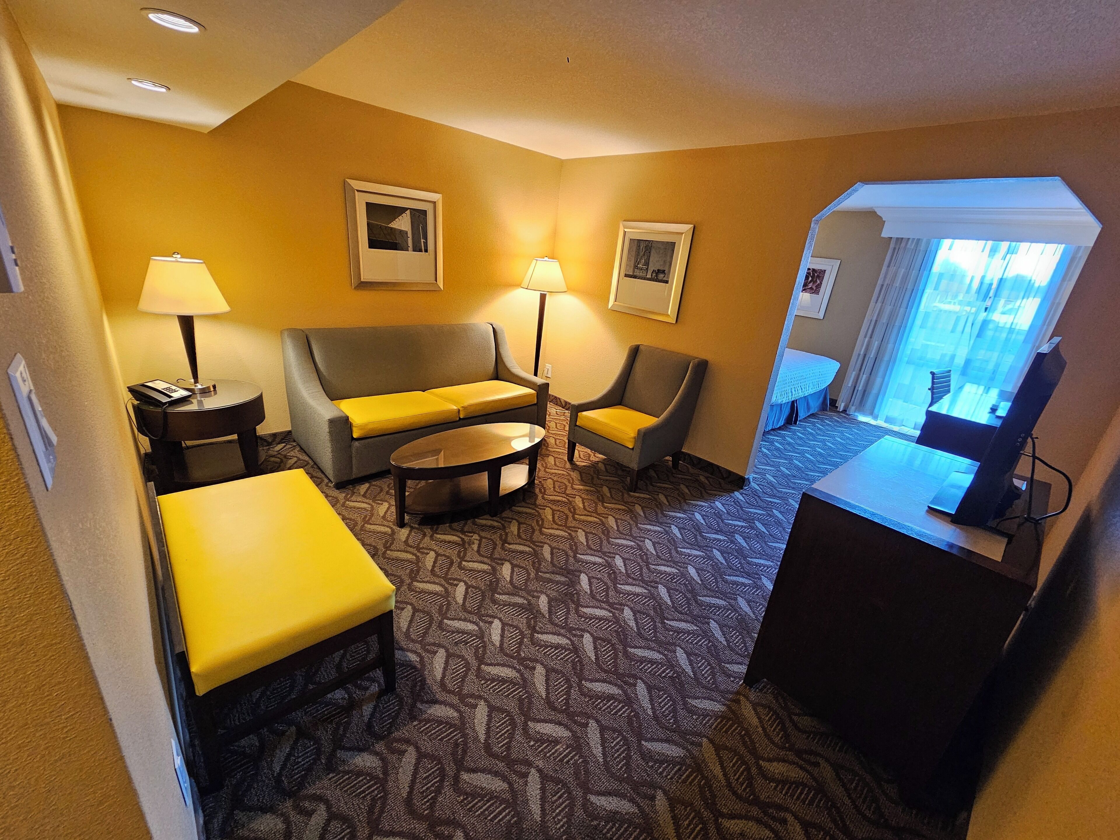 Photo - Clarion Inn & Suites Roswell