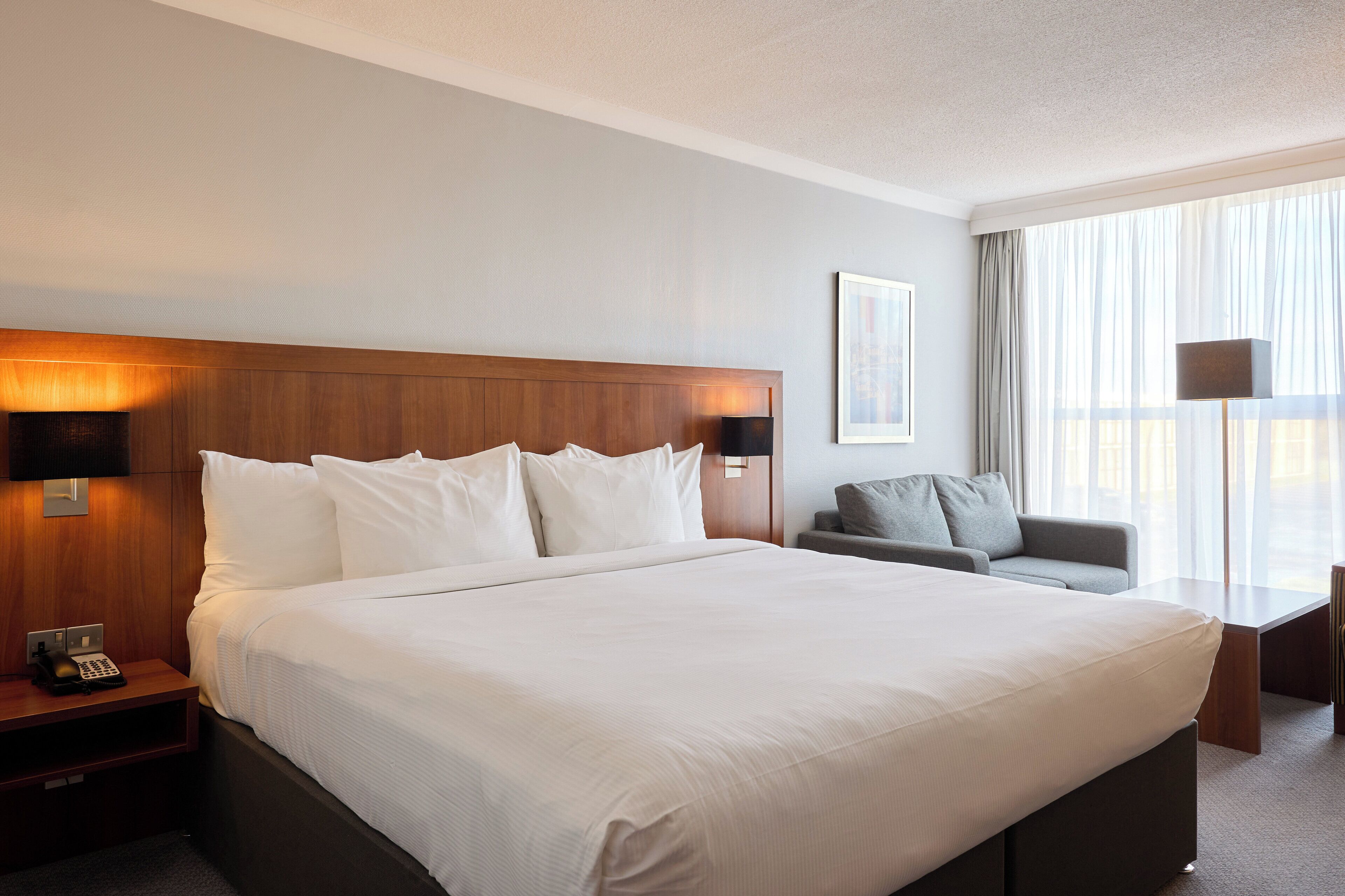 Premium Room, 1 King Bed with Sofa bed (Super King) | Premium bedding, in-room safe, desk, laptop workspace