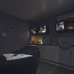 Couples treatment room(s), sauna, hot tub, steam room, body treatments