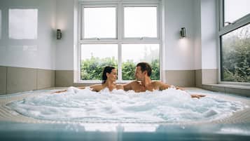 Bain à remous intérieur