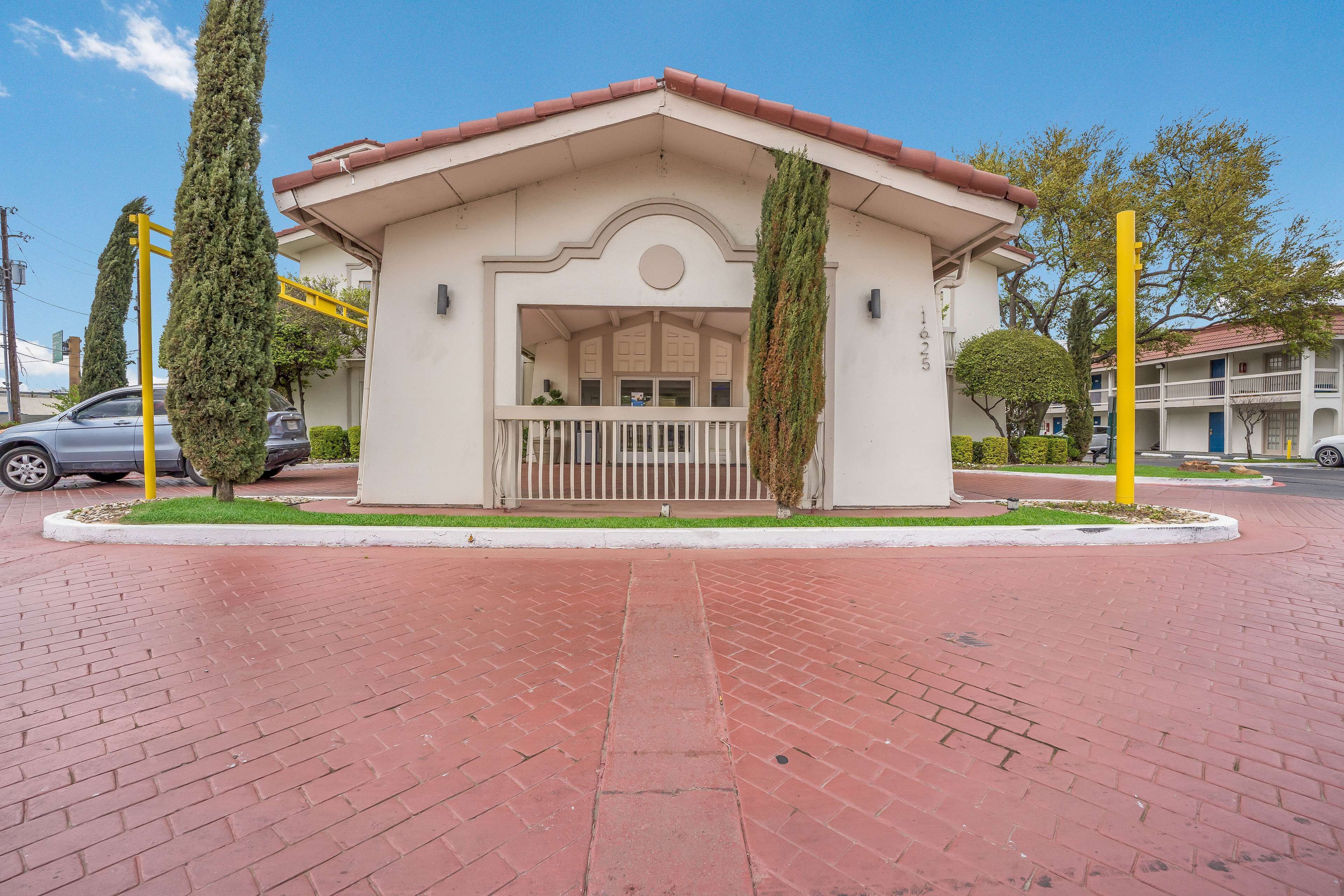 Photo - Motel 6-Dallas, TX - Market Center