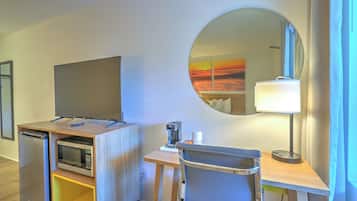 Deluxe Room | Living area