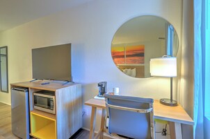 Rom – deluxe | Oppholdsområde | LCD-TV