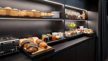 Daily buffet breakfast (EUR 19 per person)