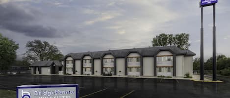 Fachada de la propiedad