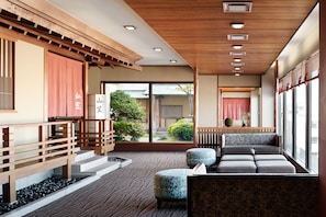 Restaurant - ANA Crowne Plaza Fukuoka by IHG (Fukuoka)