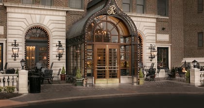 The Raphael Hotel, Autograph Collection
