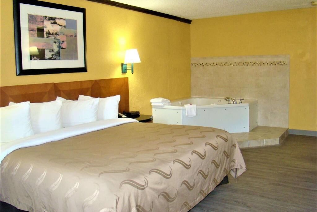 In-room safe, desk, laptop workspace, blackout drapes