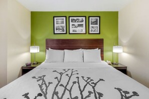 Desk, blackout drapes, iron/ironing board, cribs/infant beds - Sleep Inn Ogden near Event Center (Ogden)