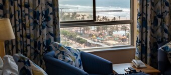 Gooderson Tropicana Hotel